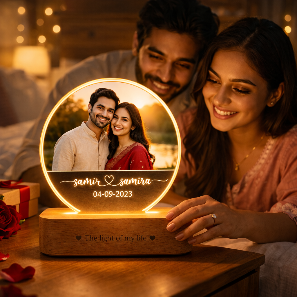 Half Moon Photo Engraved Lamp – Anniversary Gift – Zoci Voci