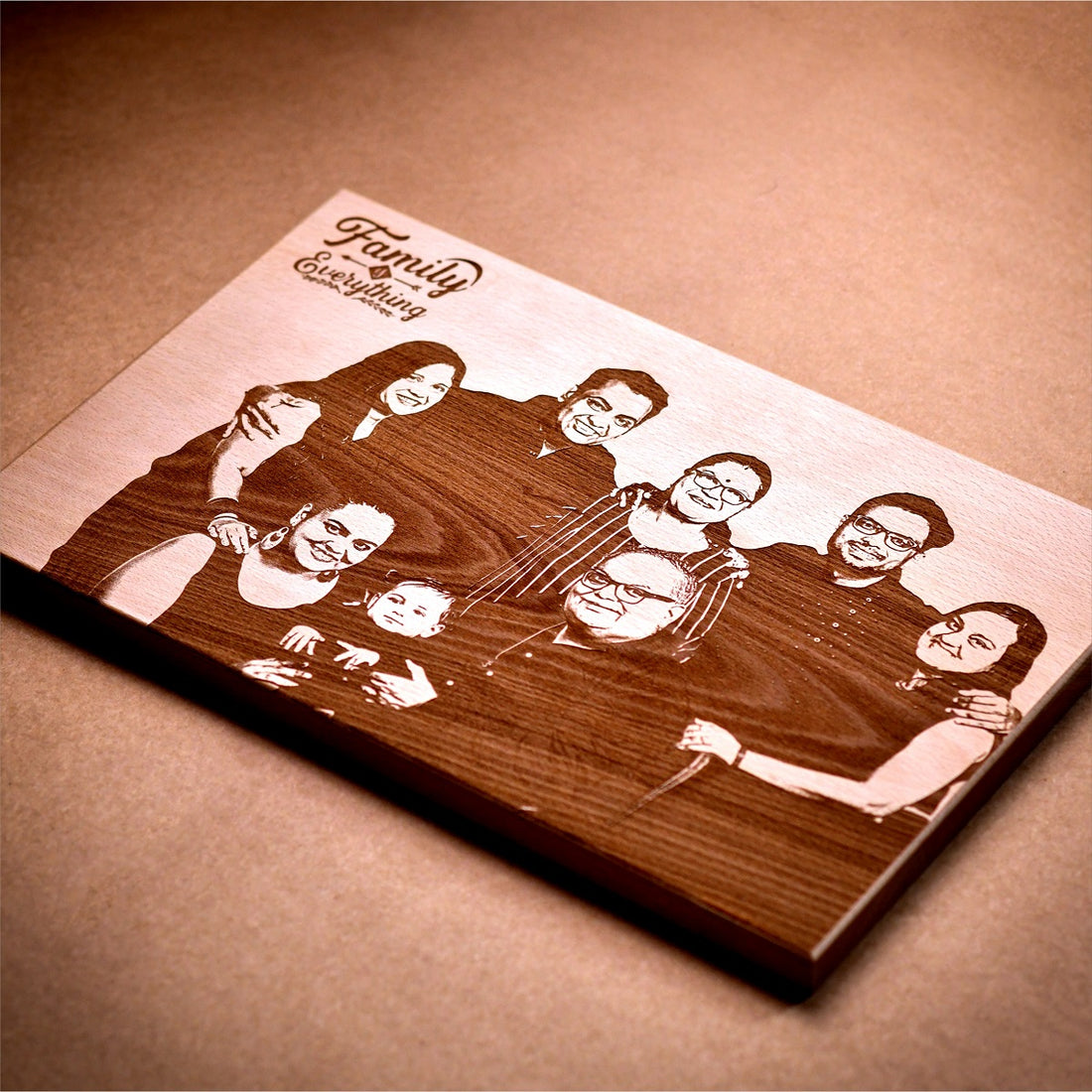 JollyHome: Personalized Wooden Plaque for Happy Family Portraits
