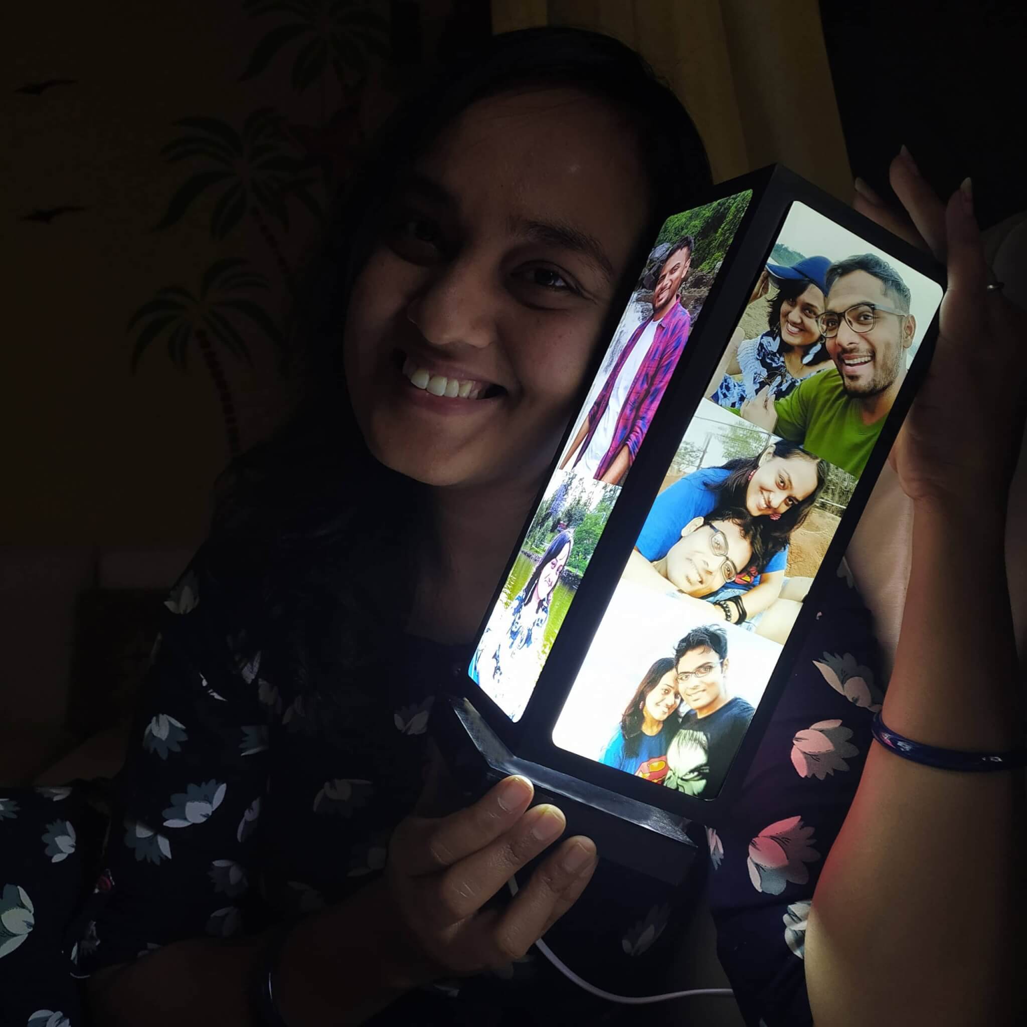 You & I Rotating photo lamp