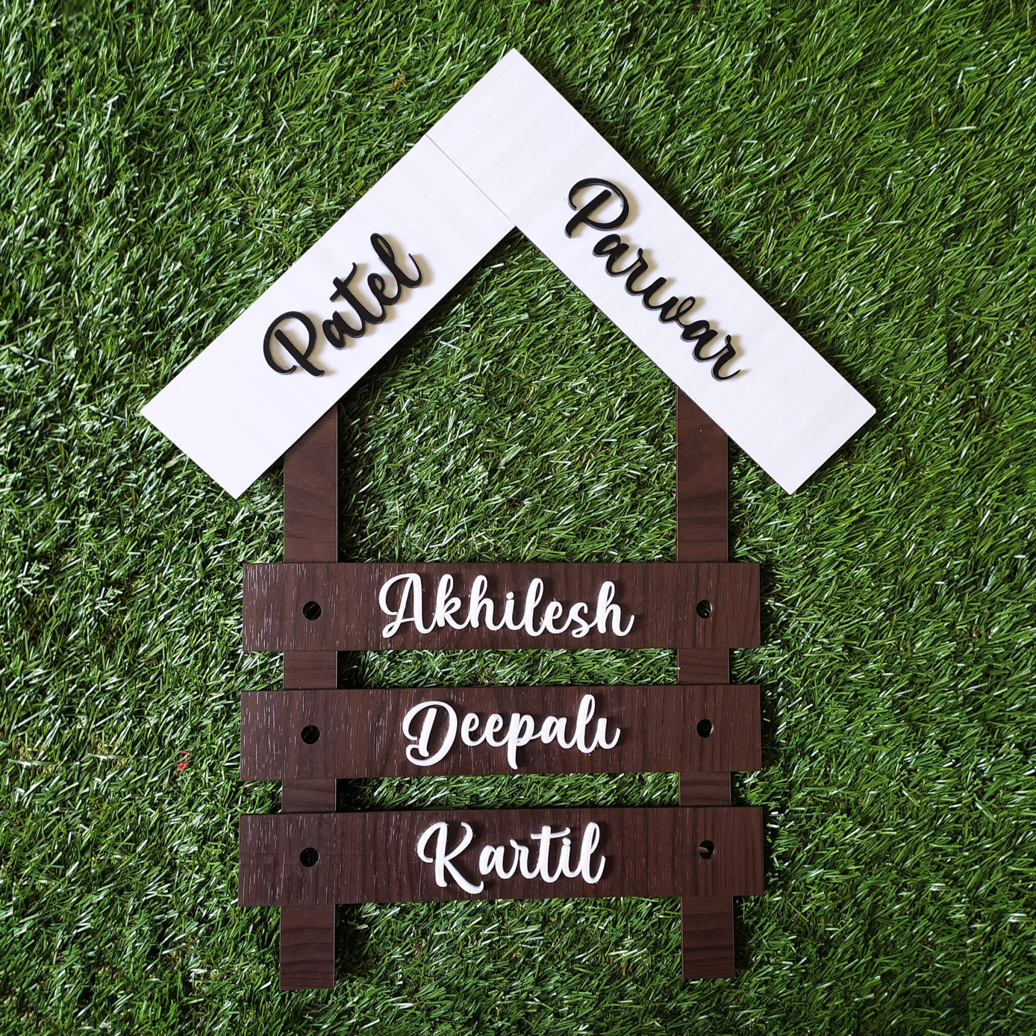 Family name plate for apartment and bungalow