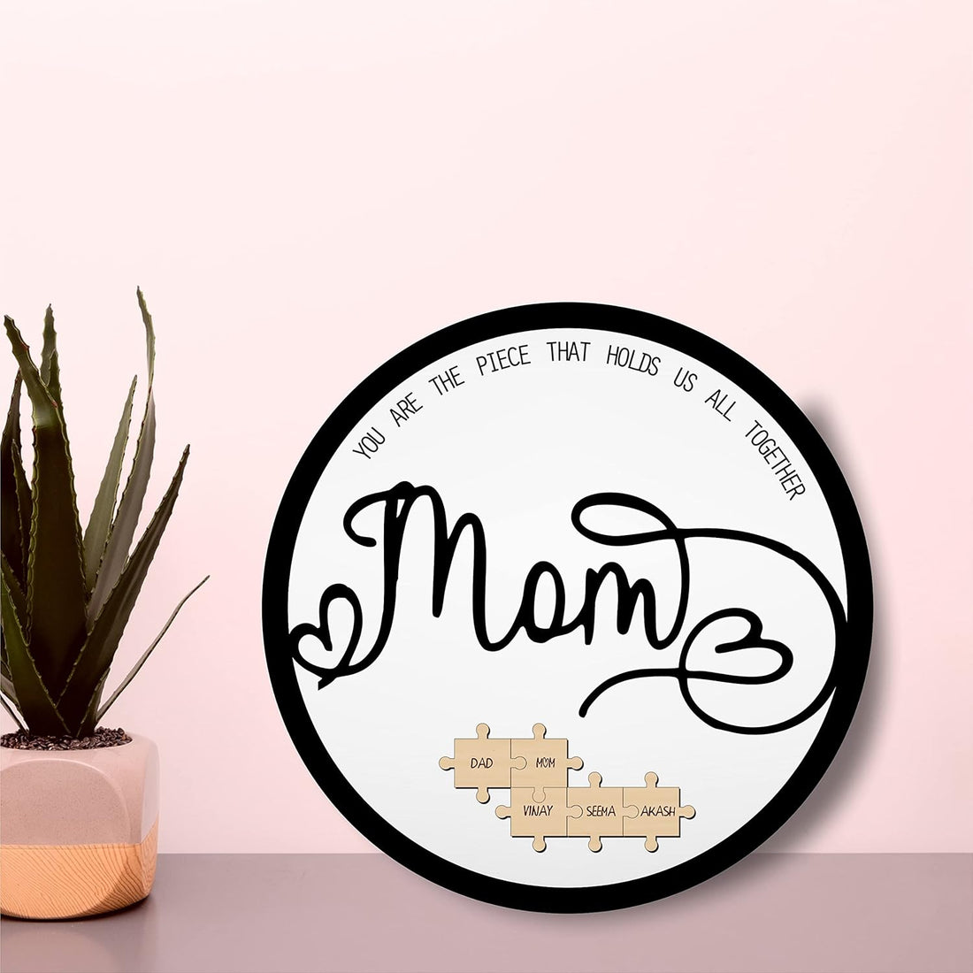 The center piece Mom – Personalized name frame