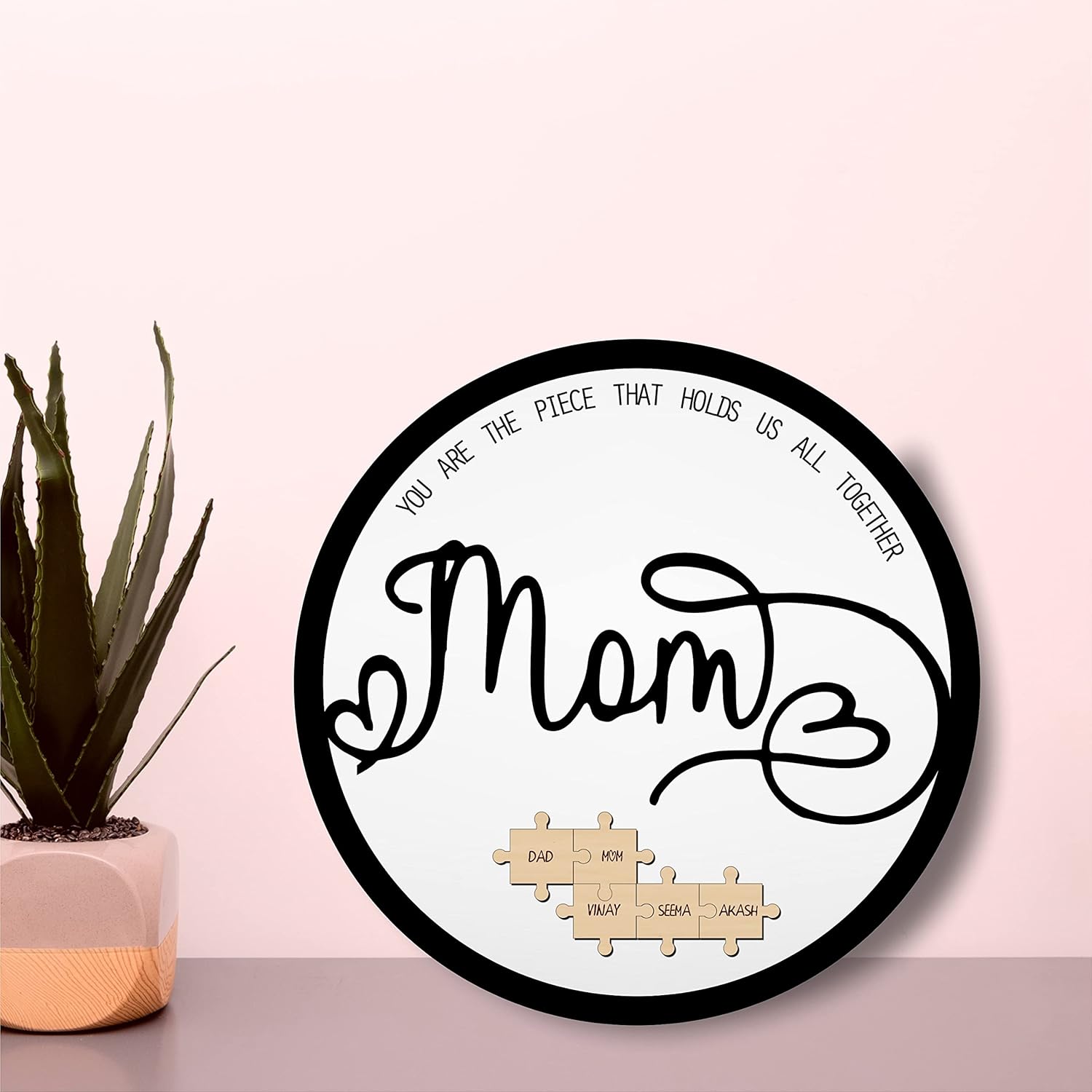 The center piece Mom – Personalized name frame