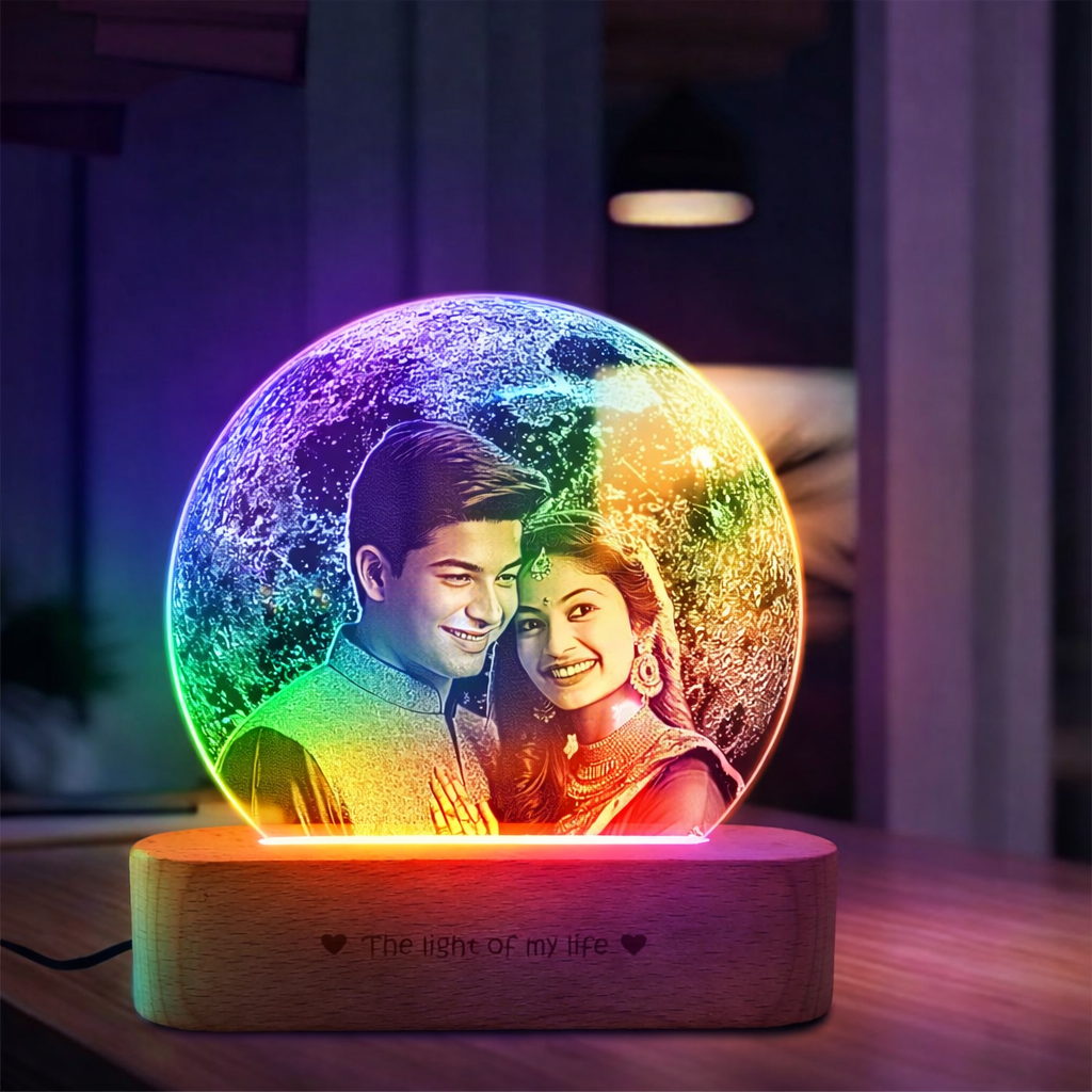 Moonlit Love - Personalized Moon Photo Lamp for Couples