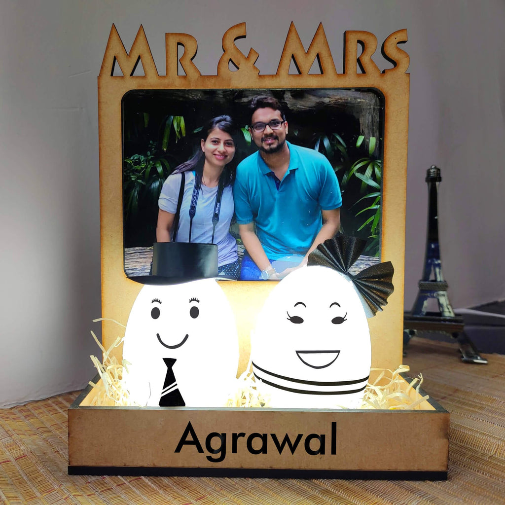 A Happy Marriage Couple lamp for anniversary gift