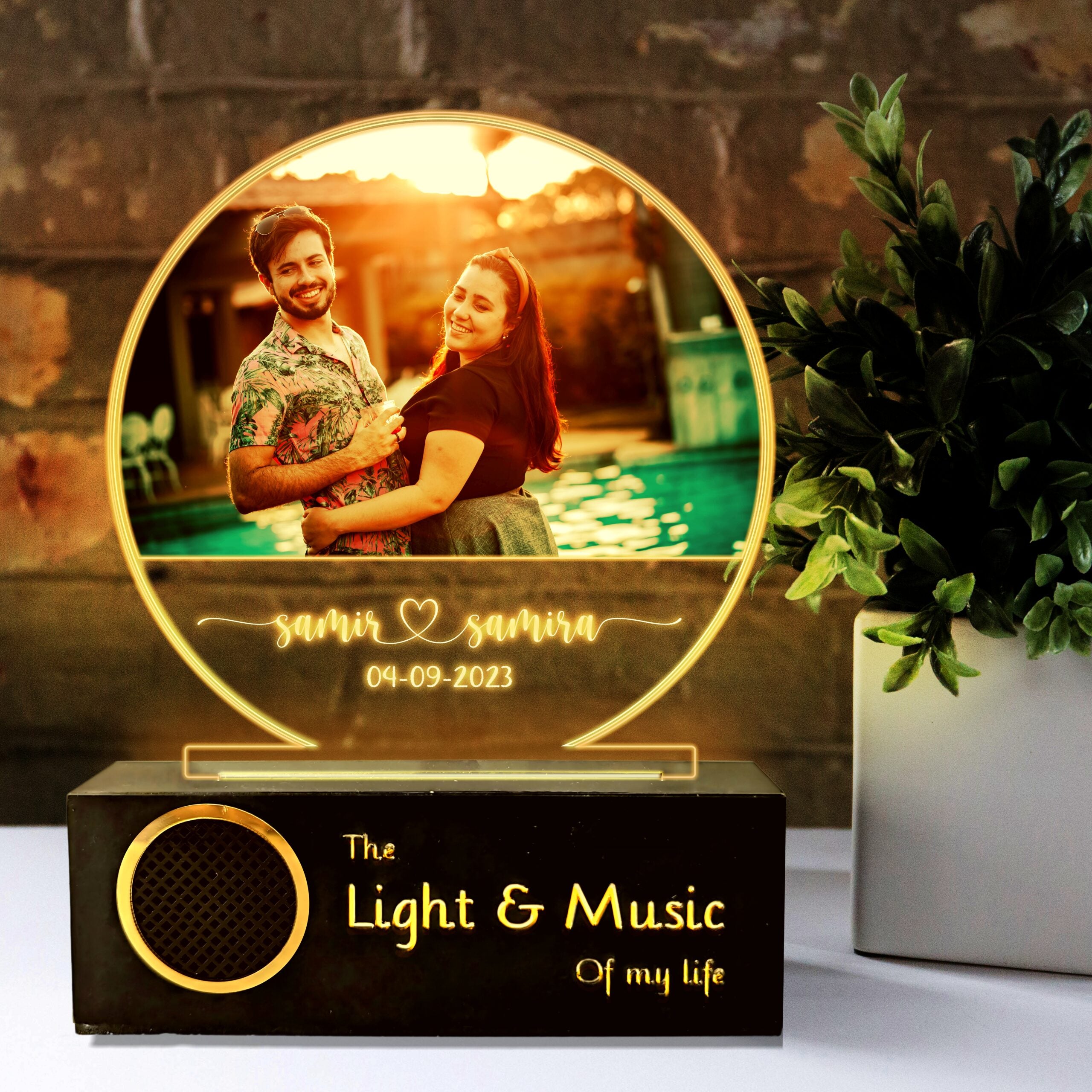 Half Moon Photo Engraved Lamp – Anniversary Gift