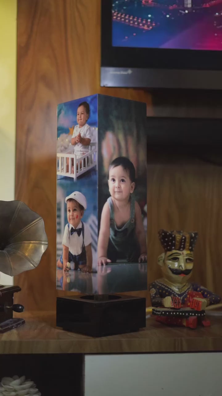 Tower rotating photo lamp