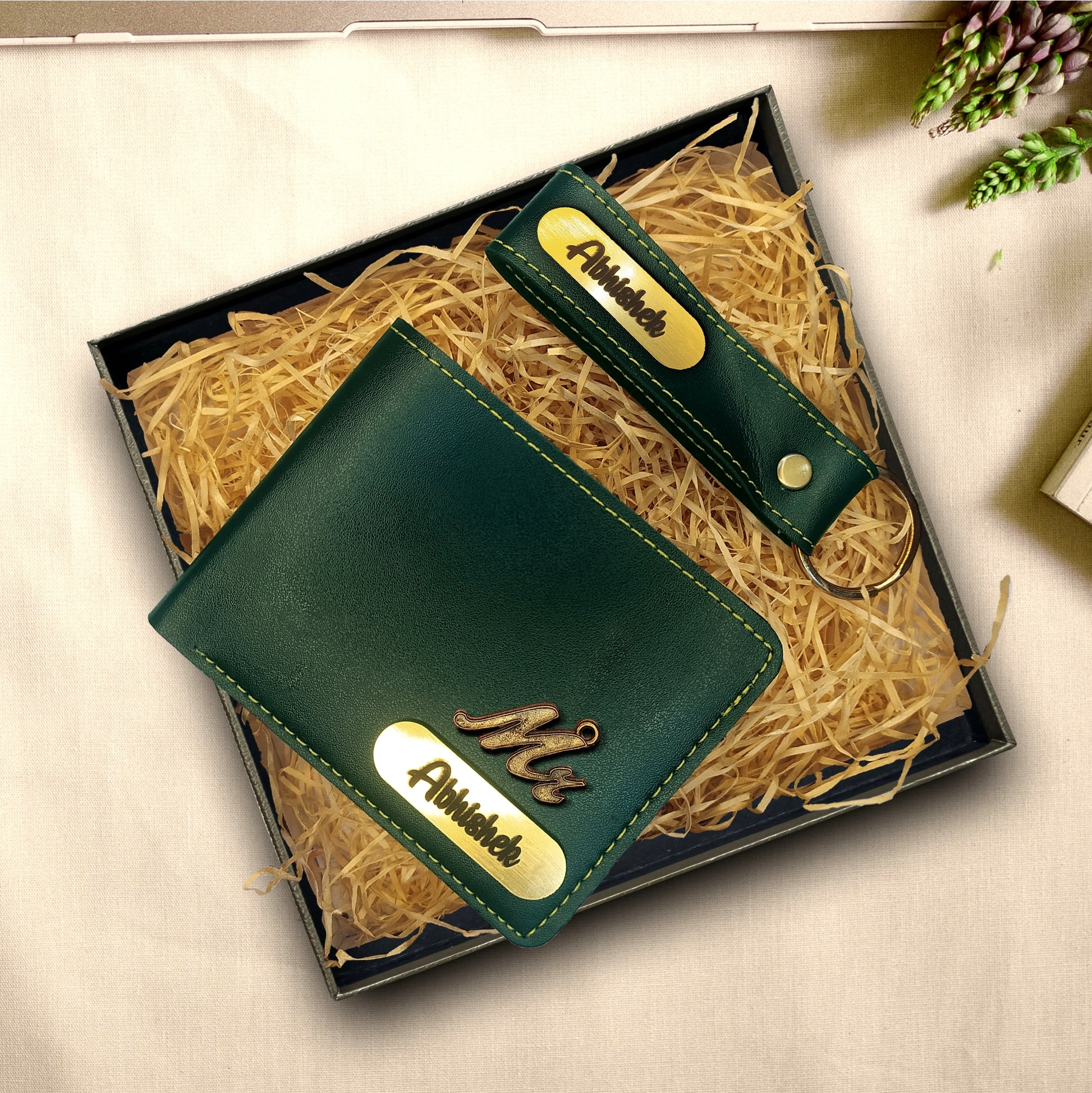 Pocket friend – Cool Name Wallet + Keychain — Draft