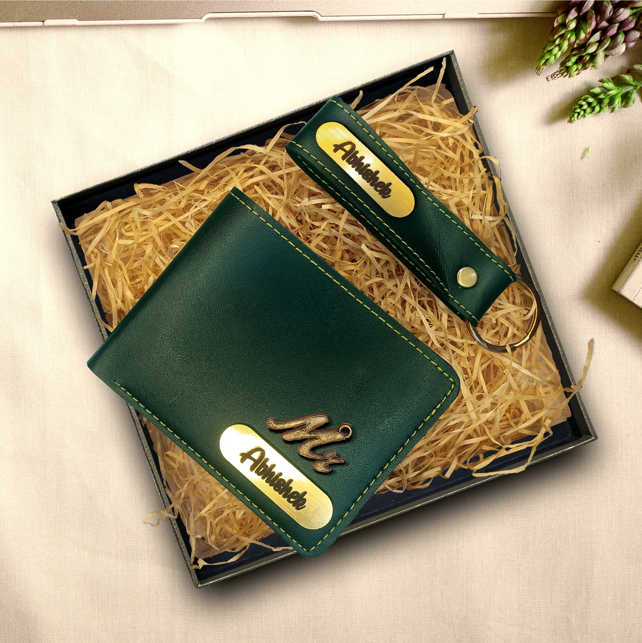 Pocket friend – Cool Name Wallet + Keychain — Draft