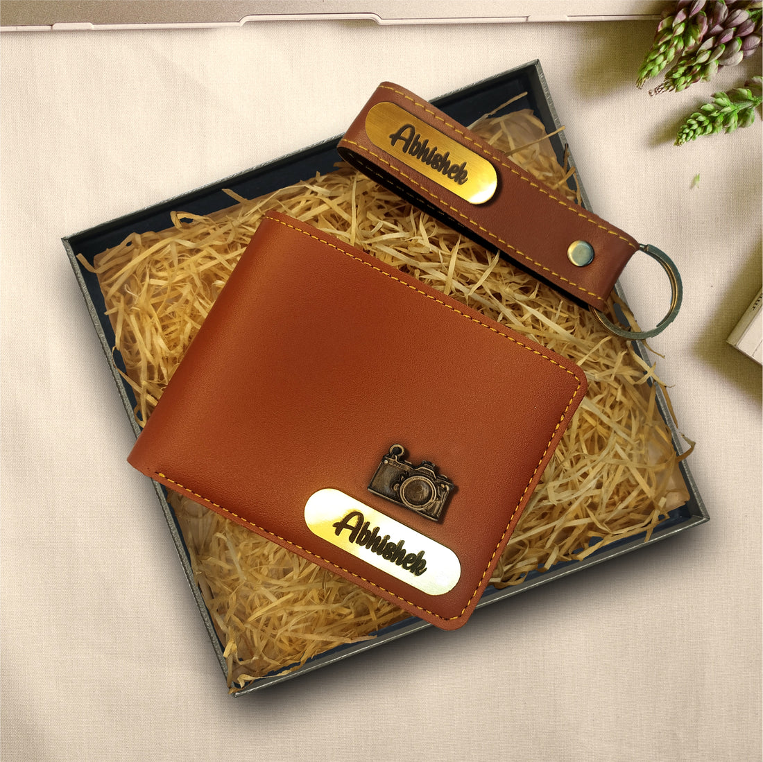 Pocket friend – Cool Name Wallet + Keychain — Draft