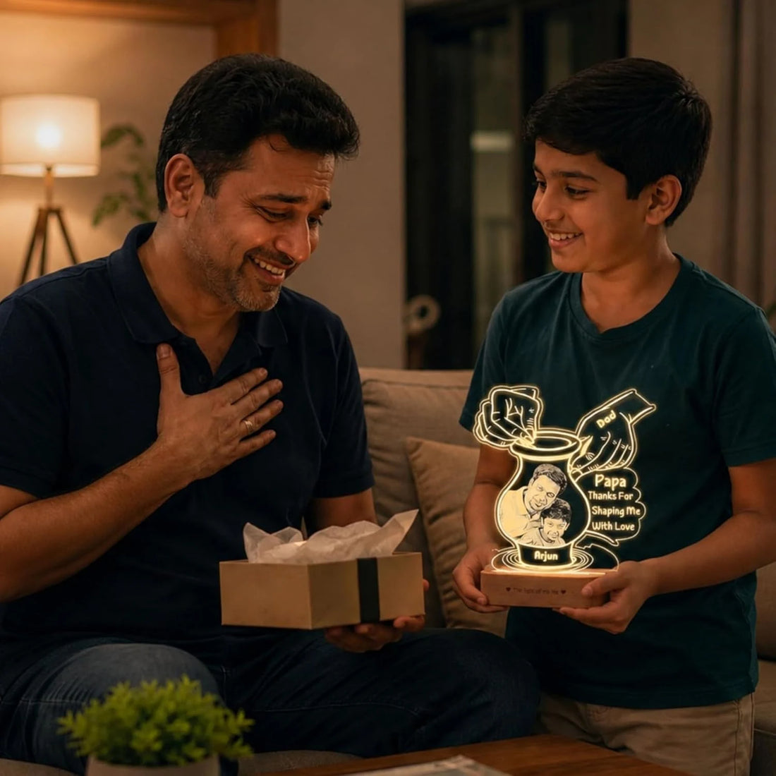 Creative Father’s Day Gift – Personalized Pottery-Themed Lamp with Dad & Kid Photo | Custom Name LED Light with Wooden Base