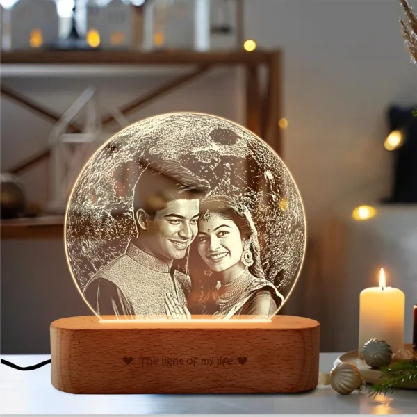 Moonlit Love - Personalized Moon Photo Lamp for Couples