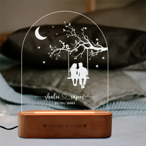 "Moonlit Memories" Personalized Couple Lamp – Engraved with Names & Date